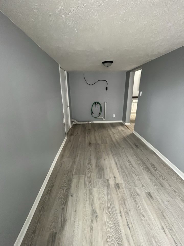 220 Maple Ave #NA - Photo 3 of 15