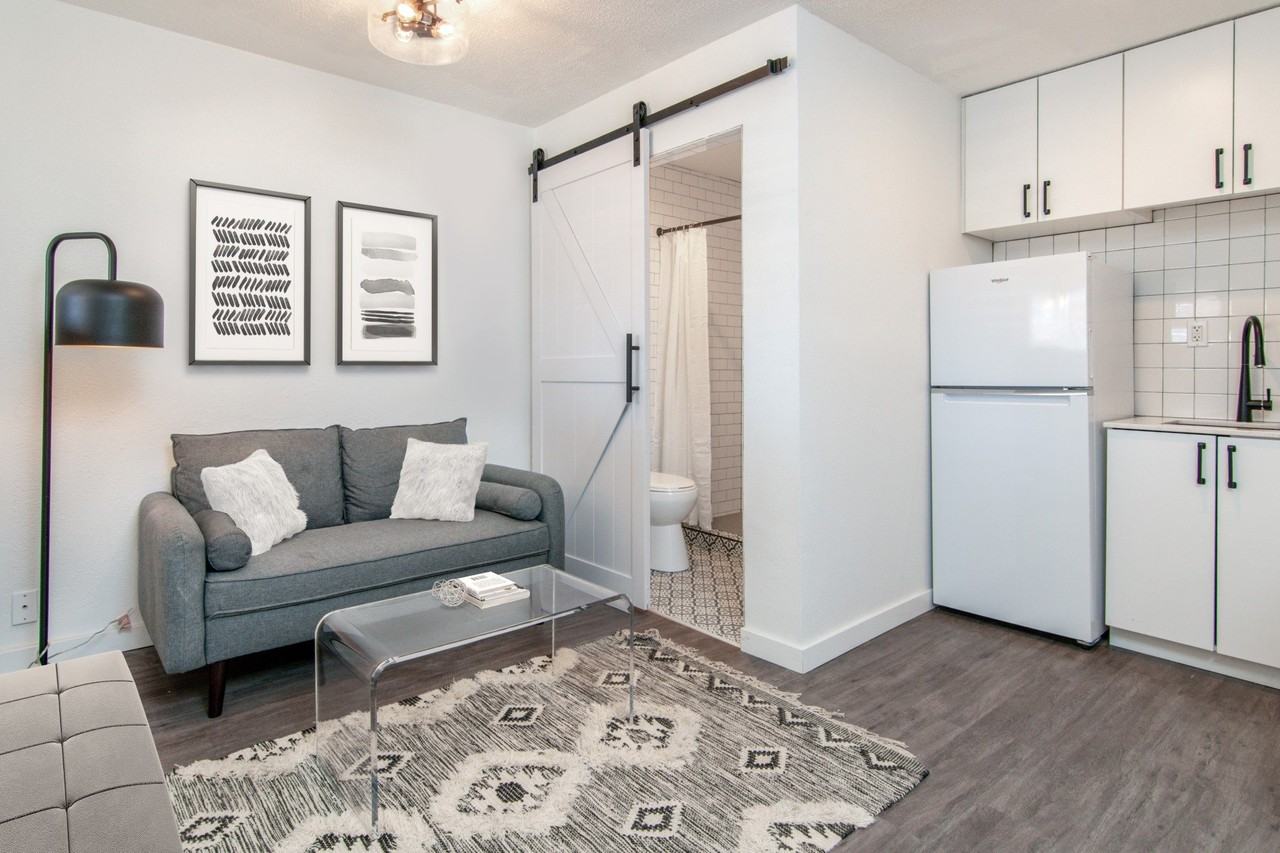 The Imperial - Photo 3 of 12