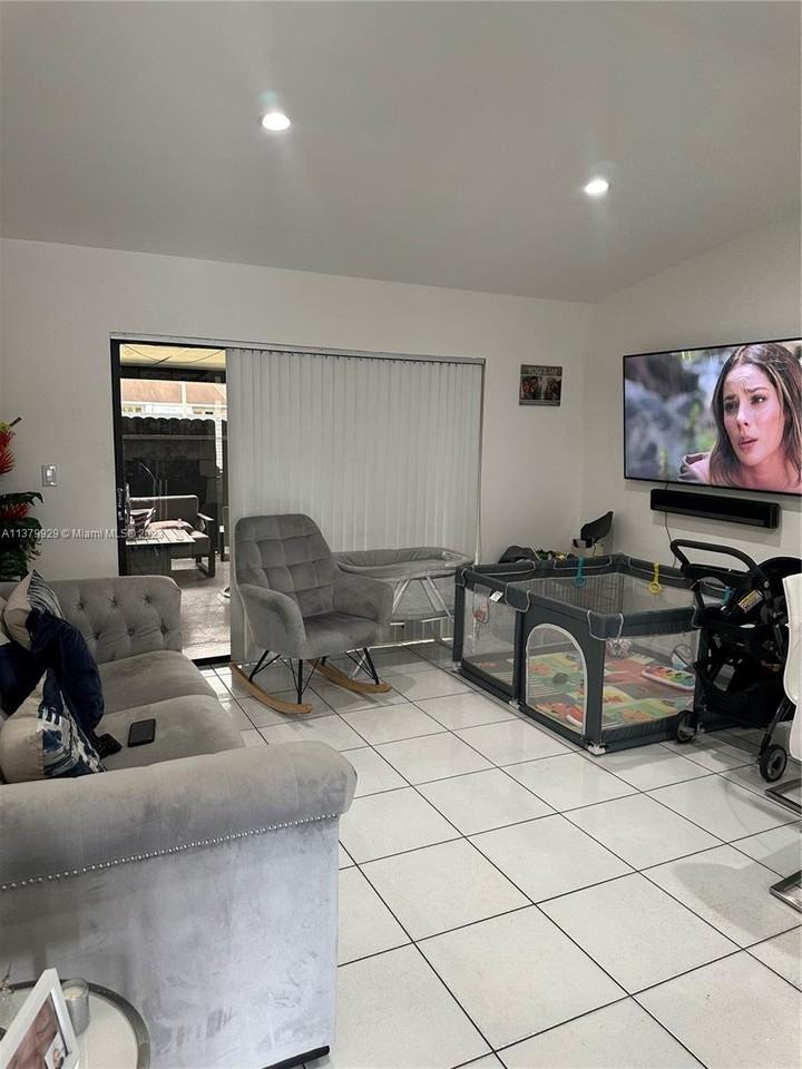 14050 Sw 55th St #14050 - Photo 3 of 8