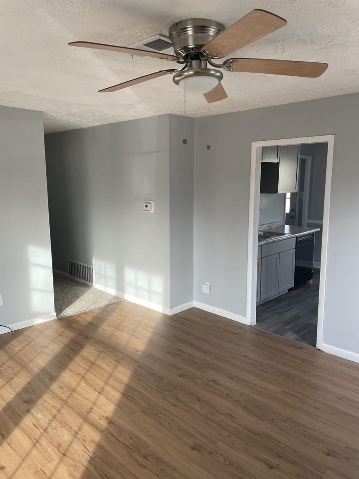 46 S Maple St #1 - Photo 3 of 20