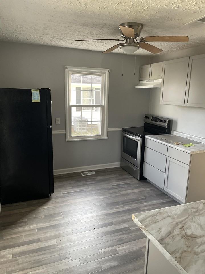46 S Maple St #1 - Photo 6 of 21