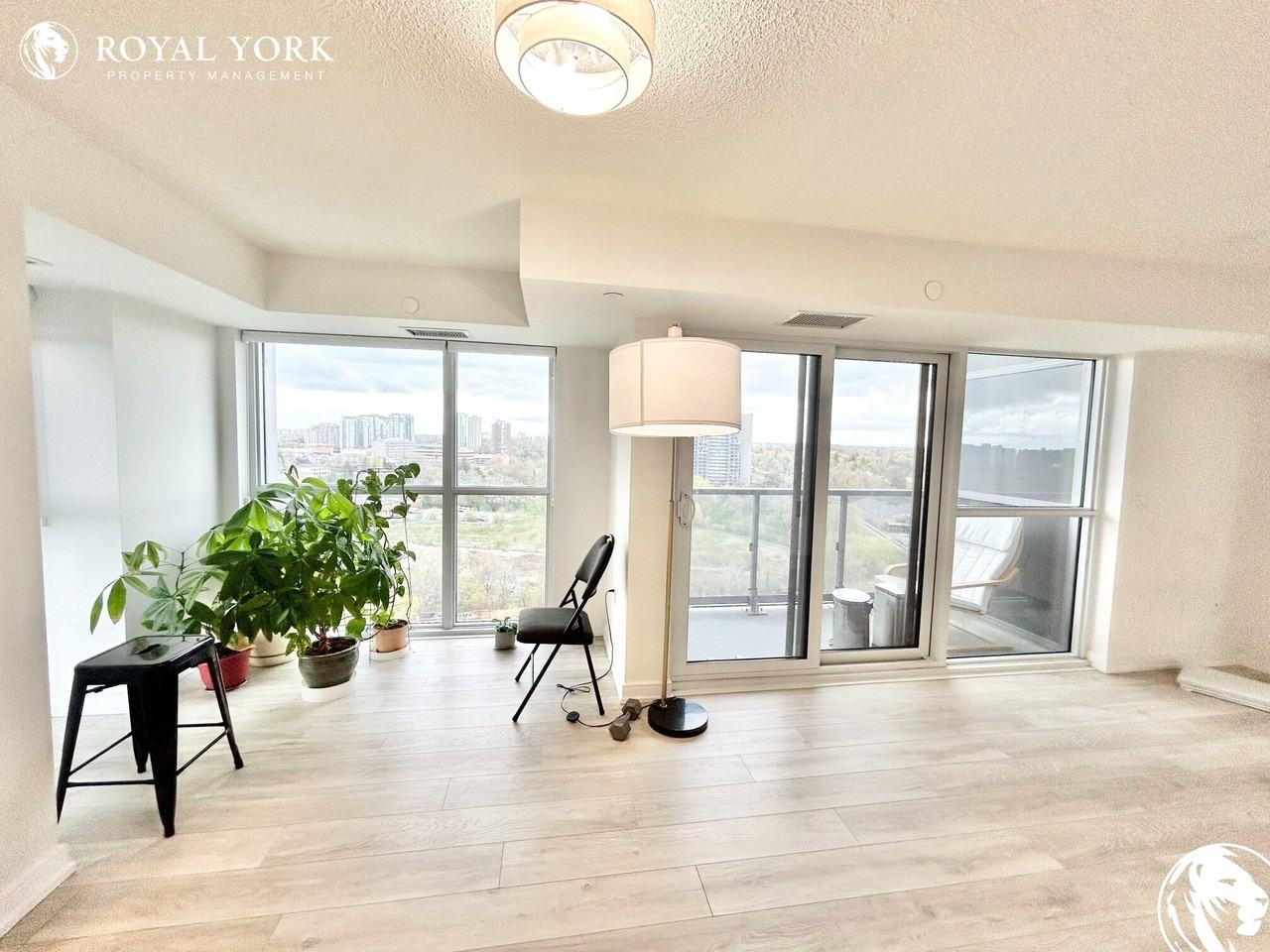 225 Village Green Sq #1203 - Photo 3 of 40