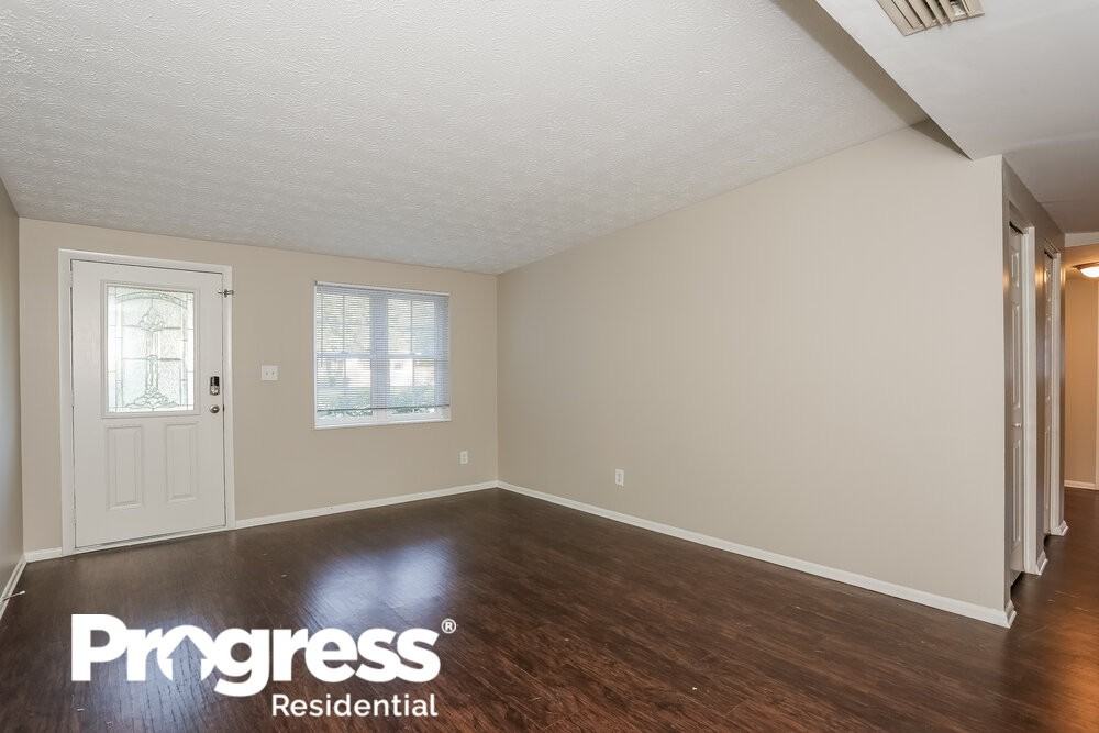 2510 Arlex Dr W - Photo 3 of 16