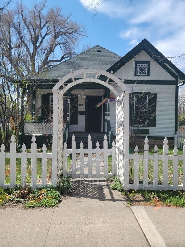 1121 Remington Street - Photo 2 of 17