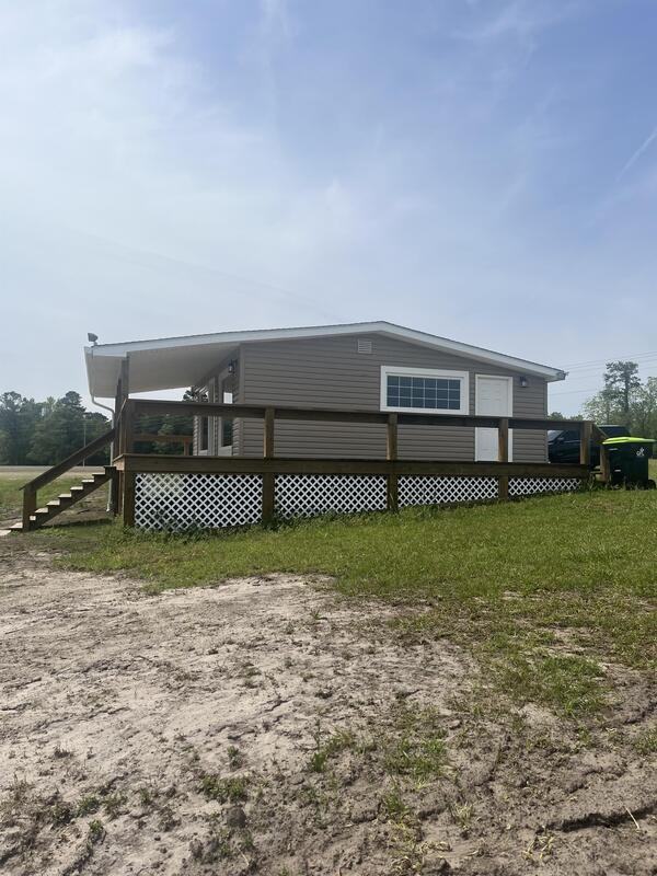 11877 Peacock Rd - Photo 3 of 19