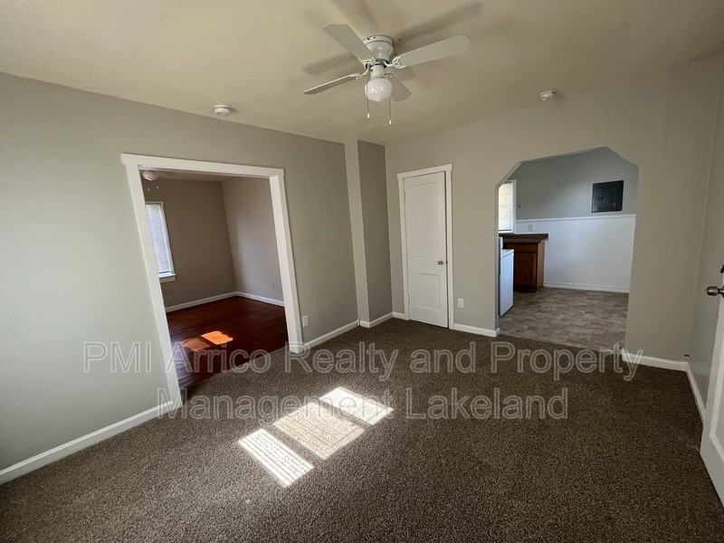 207 W Belvedere St - Photo 3 of 8
