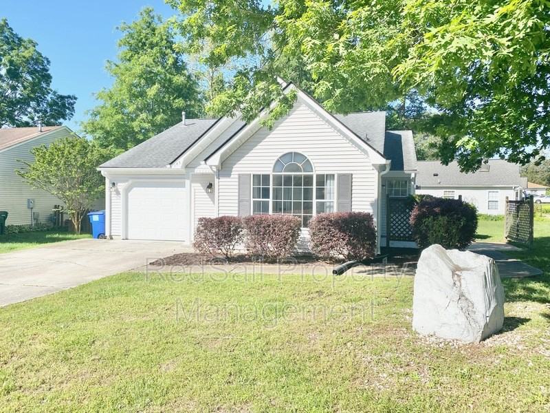 145 Bridle Ln - Photo 2 of 19