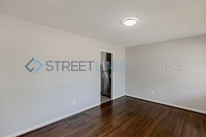 6825 6th Ave S - Photo 3 of 15