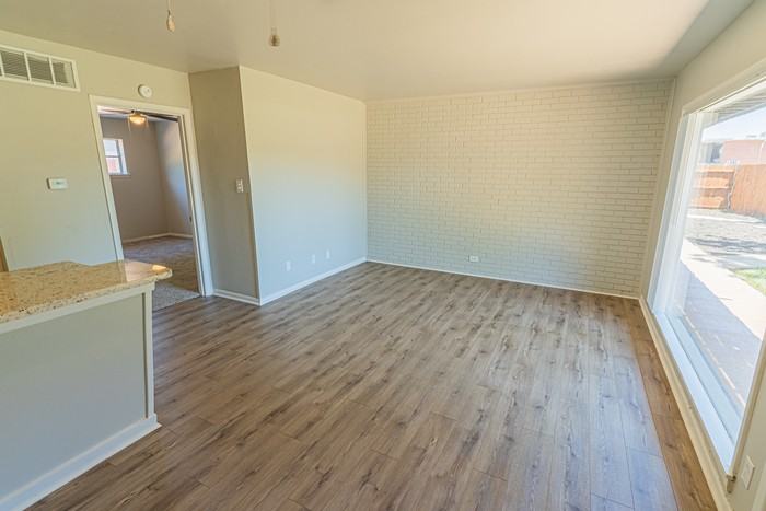 600 Westwood Dr #B2 - Photo 3 of 5