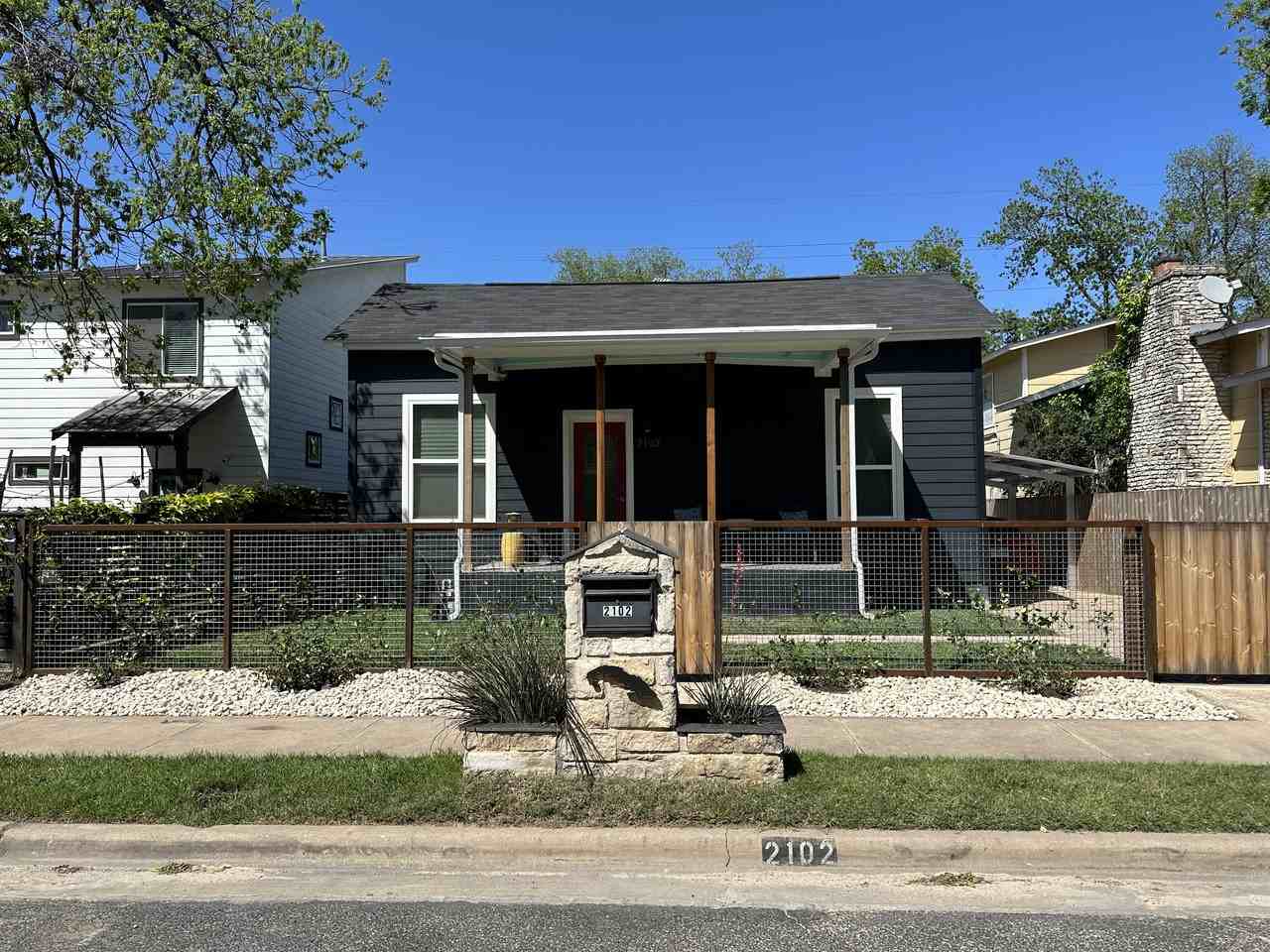 2102 Holly St #NA - Photo 2 of 10