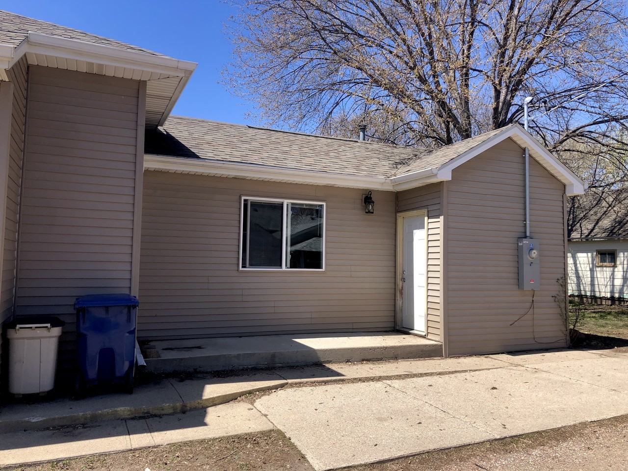 312 W 5th St #NA - Photo 3 of 16