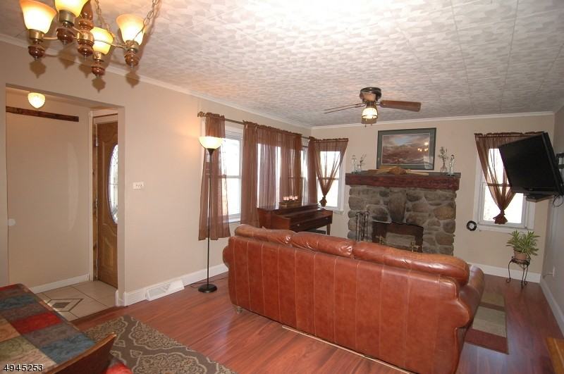 24 Condict Road - Photo 3 of 29