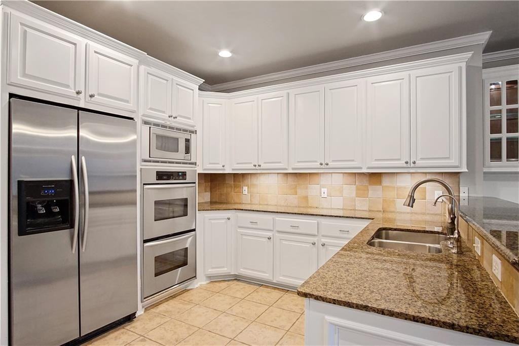 9417 Forest Dale Dr #1 - Photo 6 of 25