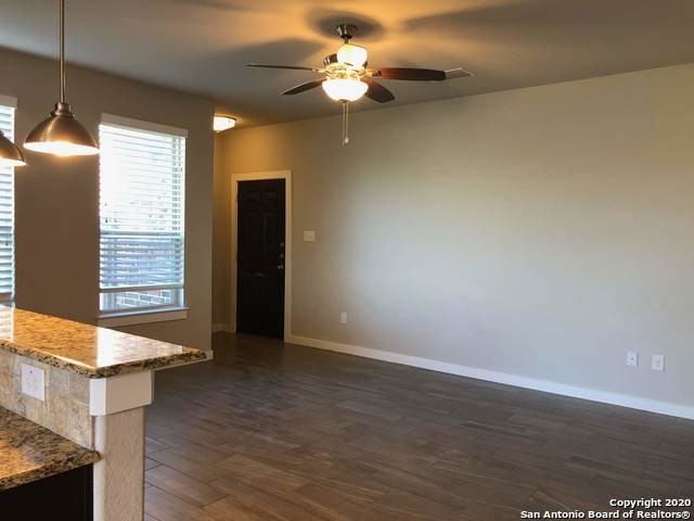414 Creekside Curve New Braunfels, TX. 78130 - 1 #1 - Photo 2 of 23