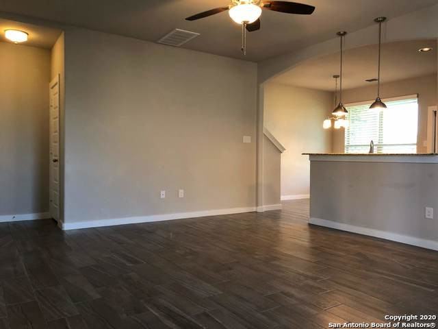 414 Creekside Curve New Braunfels, TX. 78130 - 1 #1 - Photo 3 of 23