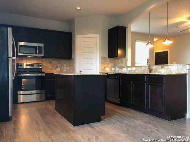 414 Creekside Curve New Braunfels, TX. 78130 - 1 #1 - Photo 7 of 23