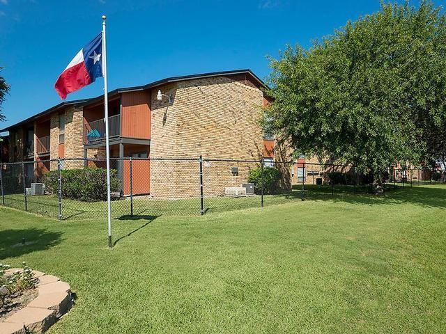 4301 E Rancier Ave - Photo 2 of 24