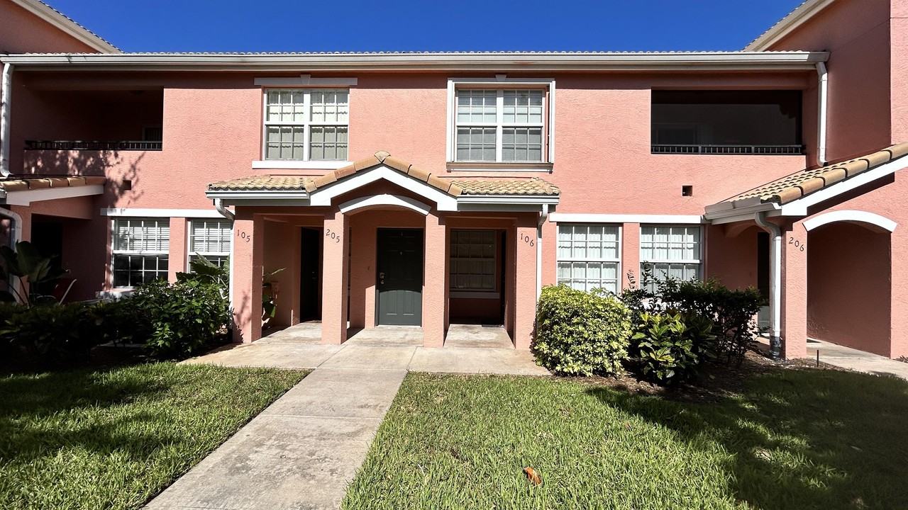 138 Sw Peacock Blvd #20-106 - Photo 2 of 37
