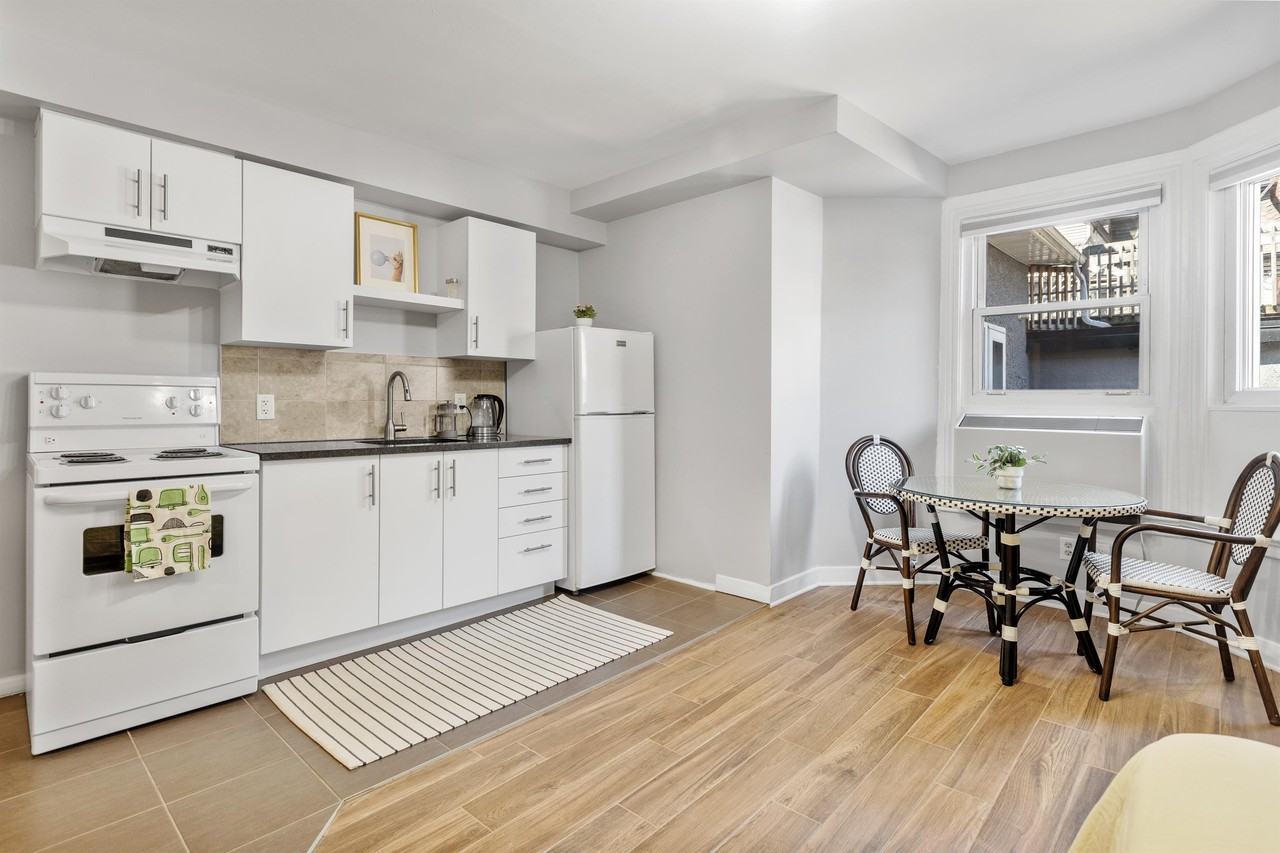 467 Sifton Furnished Apartments 113, Ottawa, ON K1R 5C2 Studio