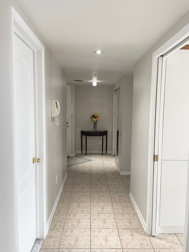 7200 Boulevard des Galeries d'Anjou #401 - Photo 3 of 19