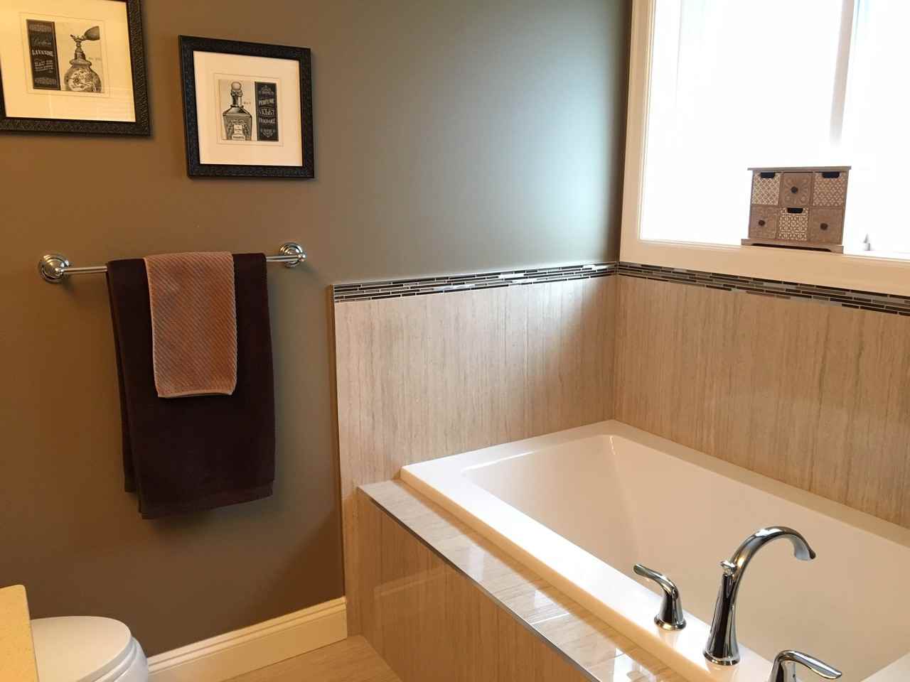 33116 Tunbridge Ave - Photo 3 of 12