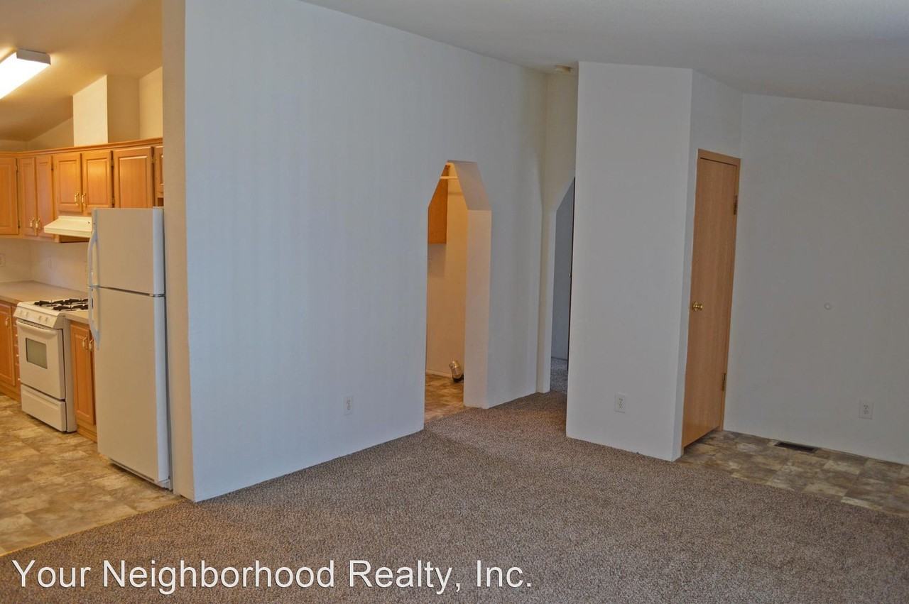 325 E Galena - Photo 3 of 5