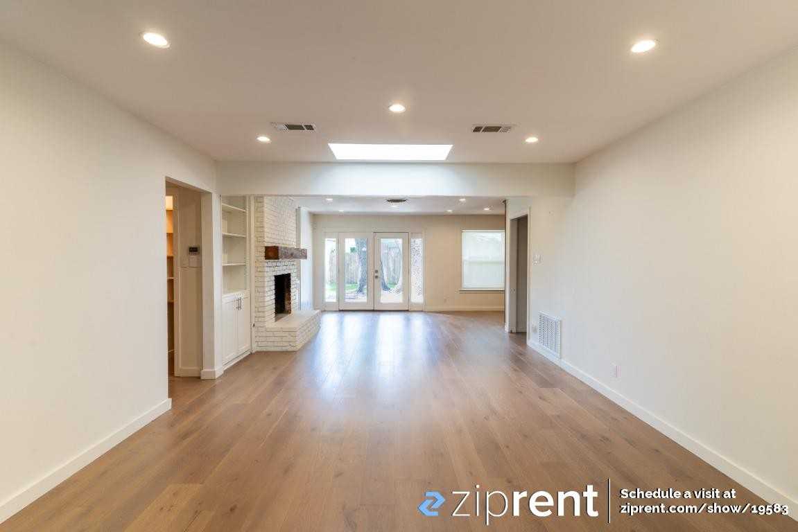 6402 Shoal Creek Dr W - Photo 3 of 27