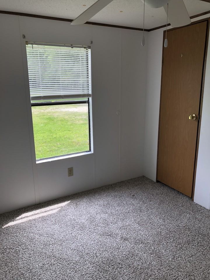 11023 Se 49th Ave #NA - Photo 3 of 9