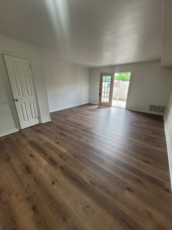 4 Bainbridge Ave #B - Photo 2 of 9