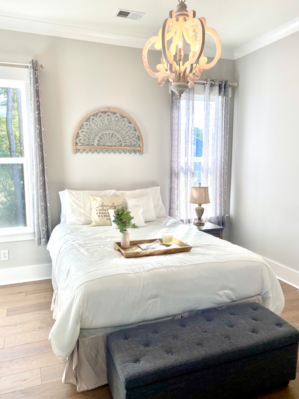 120 Martins Point Dr - Photo 3 of 9