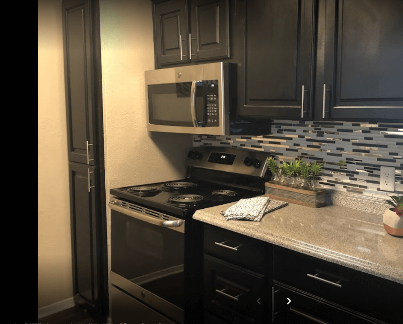 531 Bedford Rd - Photo 7 of 17