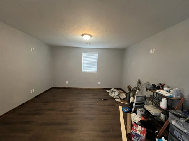 5812 Jesse Ln - Photo 3 of 10