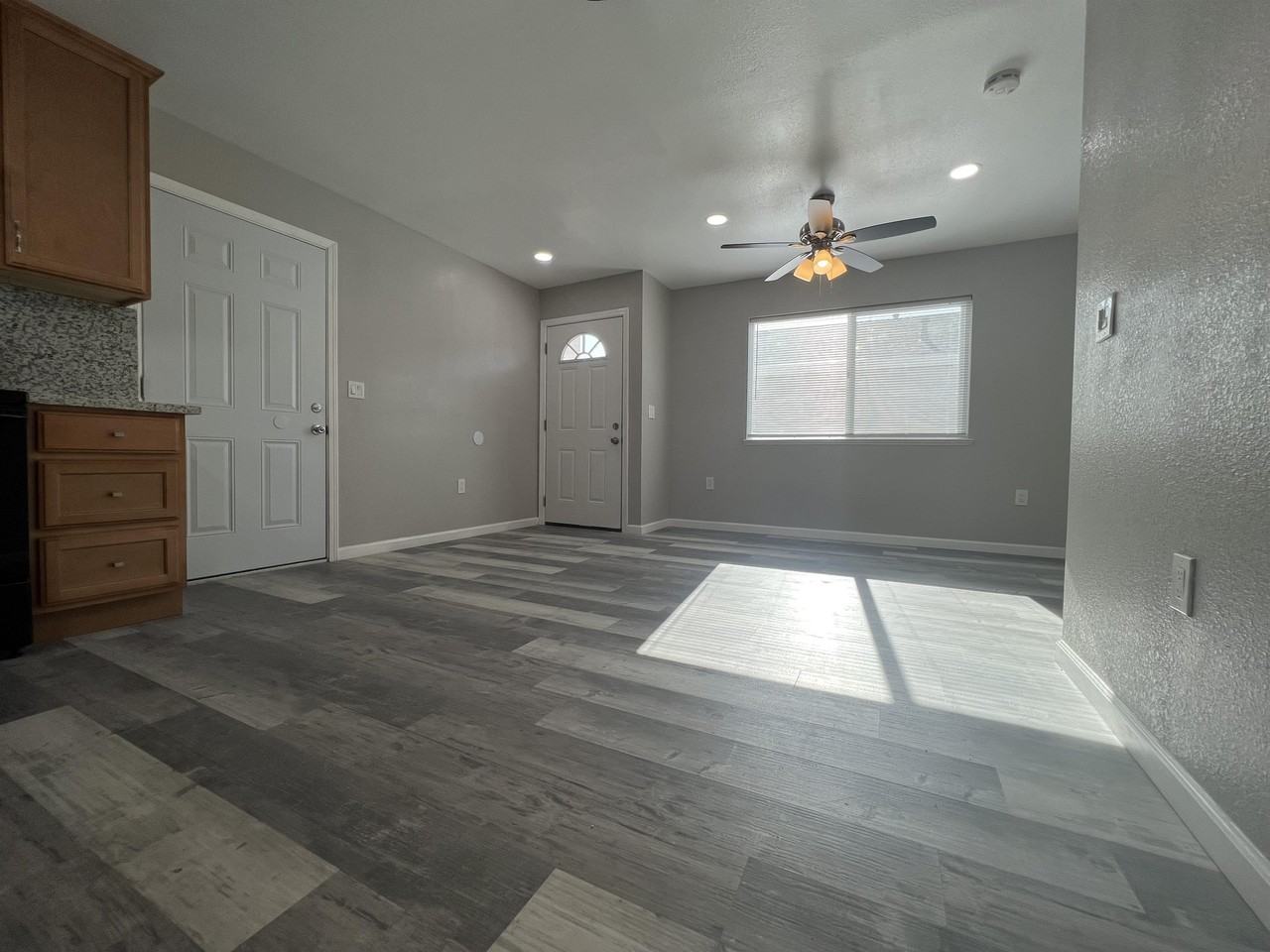 26204 Underwood Ave #1 - Photo 5 of 10