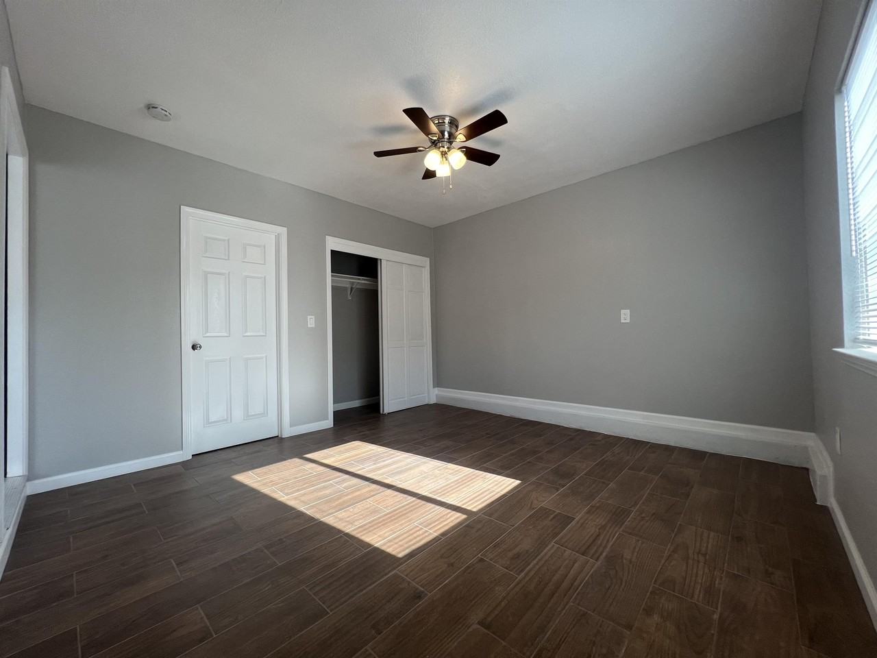 26204 Underwood Ave #1 - Photo 7 of 10