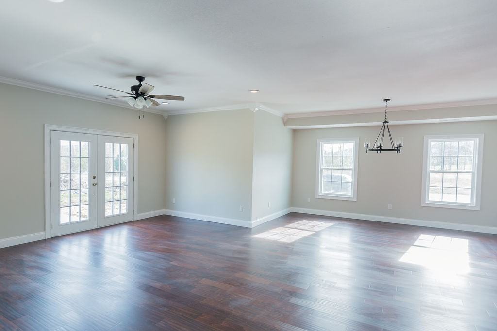 33 Michigan Ln #1 - Photo 3 of 31