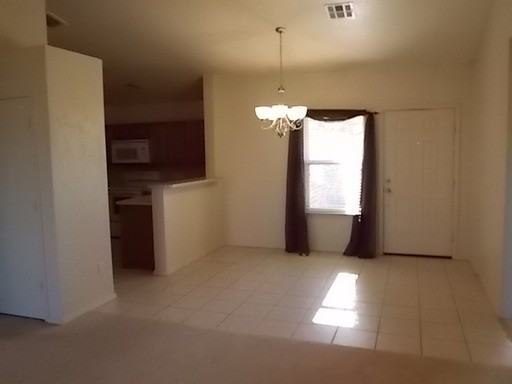 2805 Fennel Rd - Photo 3 of 11