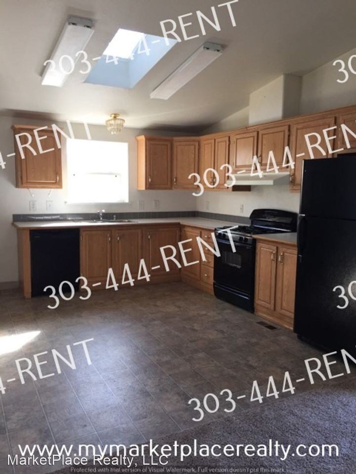 3413 3413 W Gill Place Denver County - Photo 3 of 10