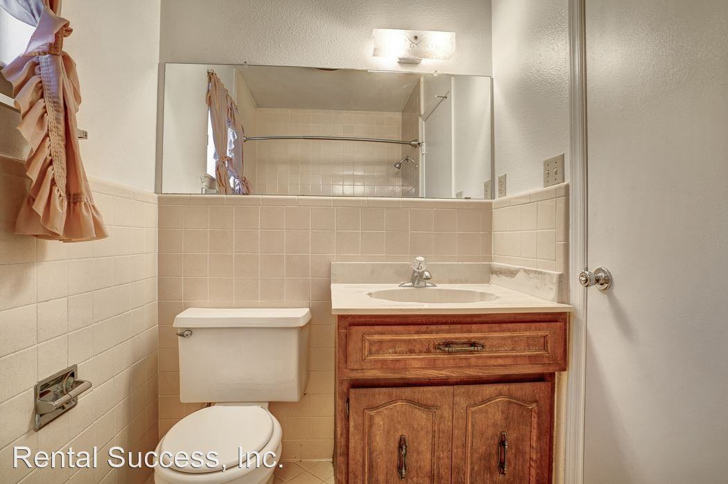 1905 Kentucky St - Photo 3 of 25