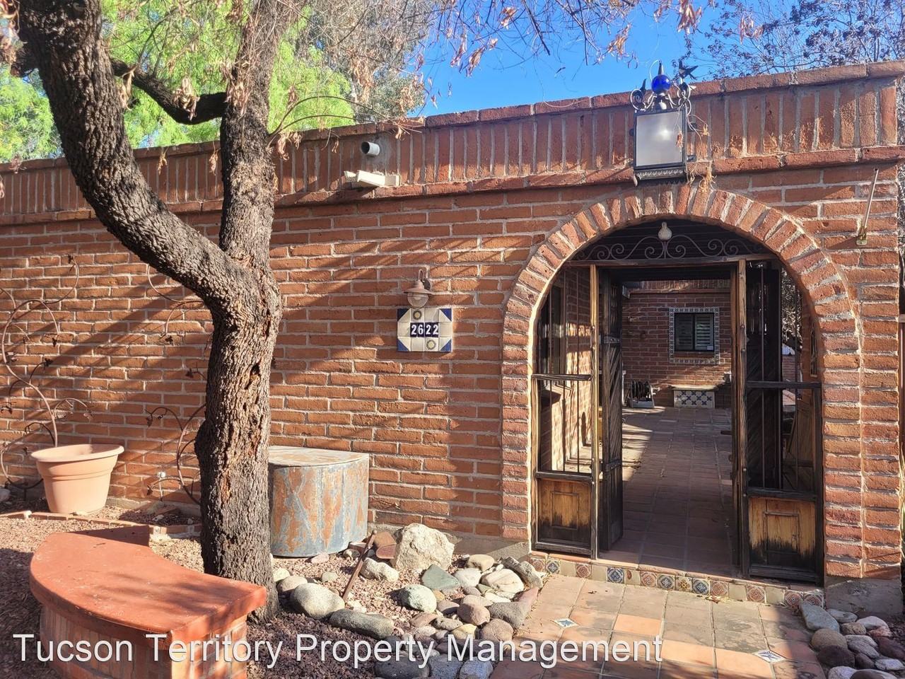 2622 E 3rd St - Photo 3 of 31