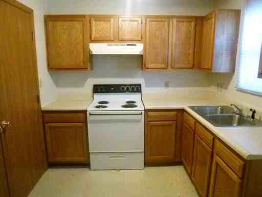 2038 N 4th St - Photo 3 of 5