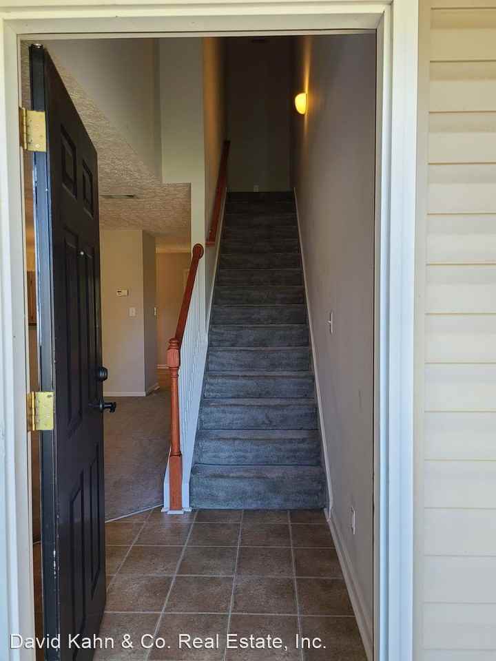 60 Pine Meadow Cir - Photo 3 of 21