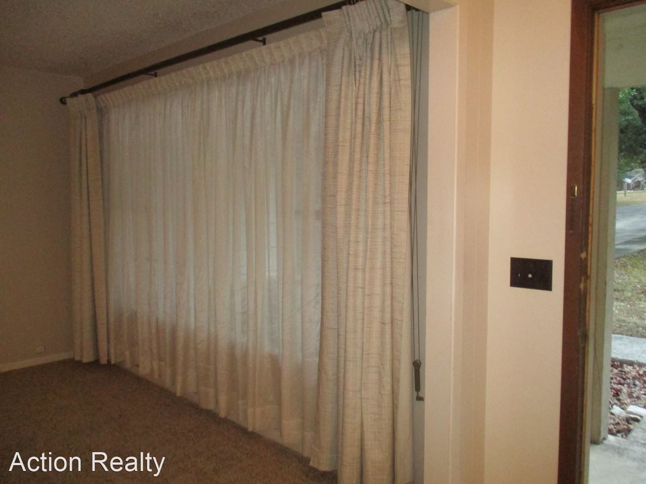 311 Cindy Dr - Photo 3 of 15