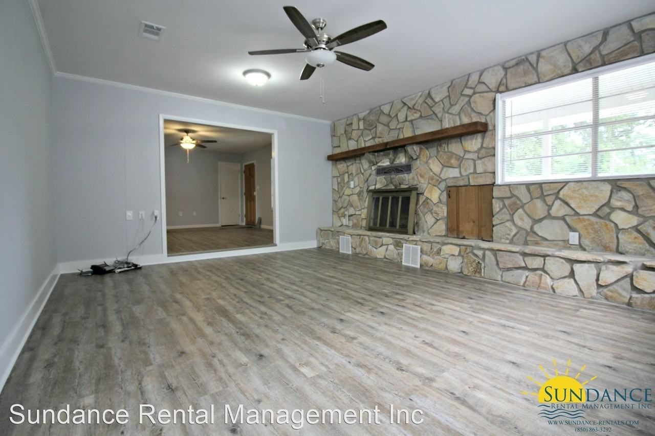 231 Sotir St Nw - Photo 3 of 13