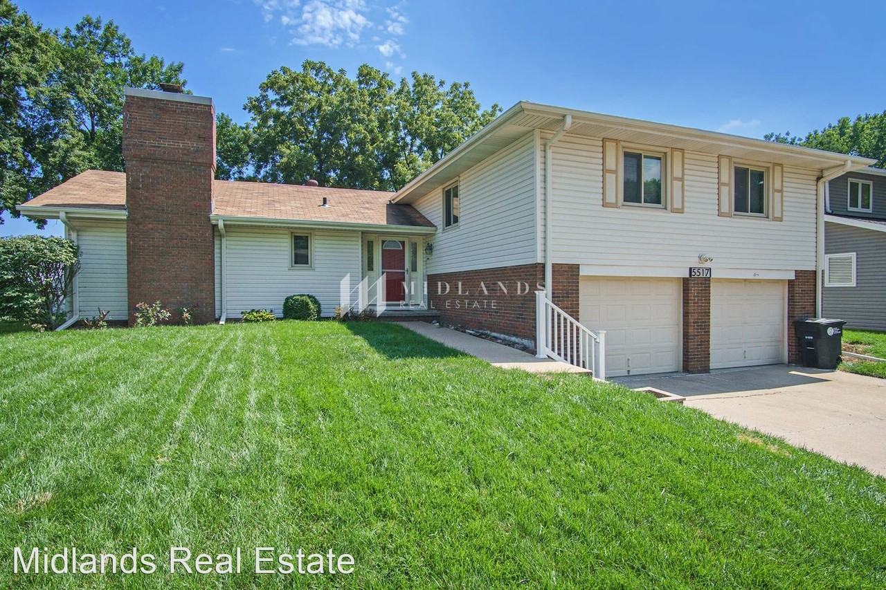 5517 S 151st St - Photo 2 of 23