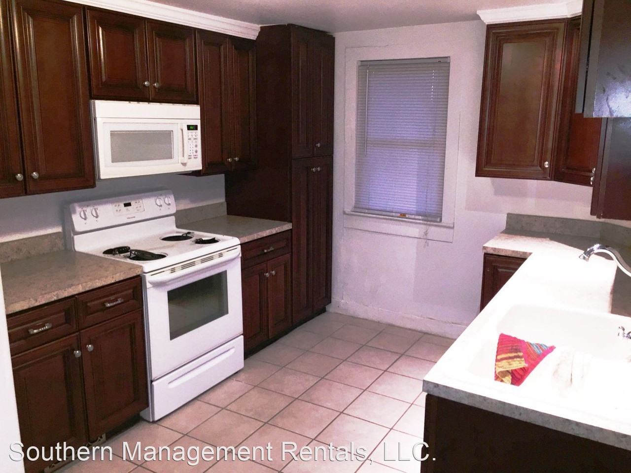 40 W Main St - Photo 3 of 5