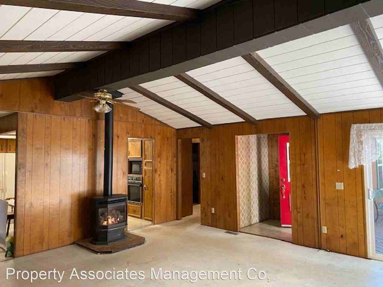 13567 Raccoon Mountain Rd - Photo 2 of 16
