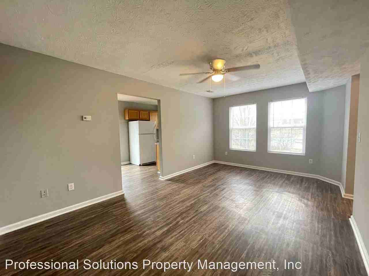 1432/1434 Westwood Dr. - Photo 2 of 8