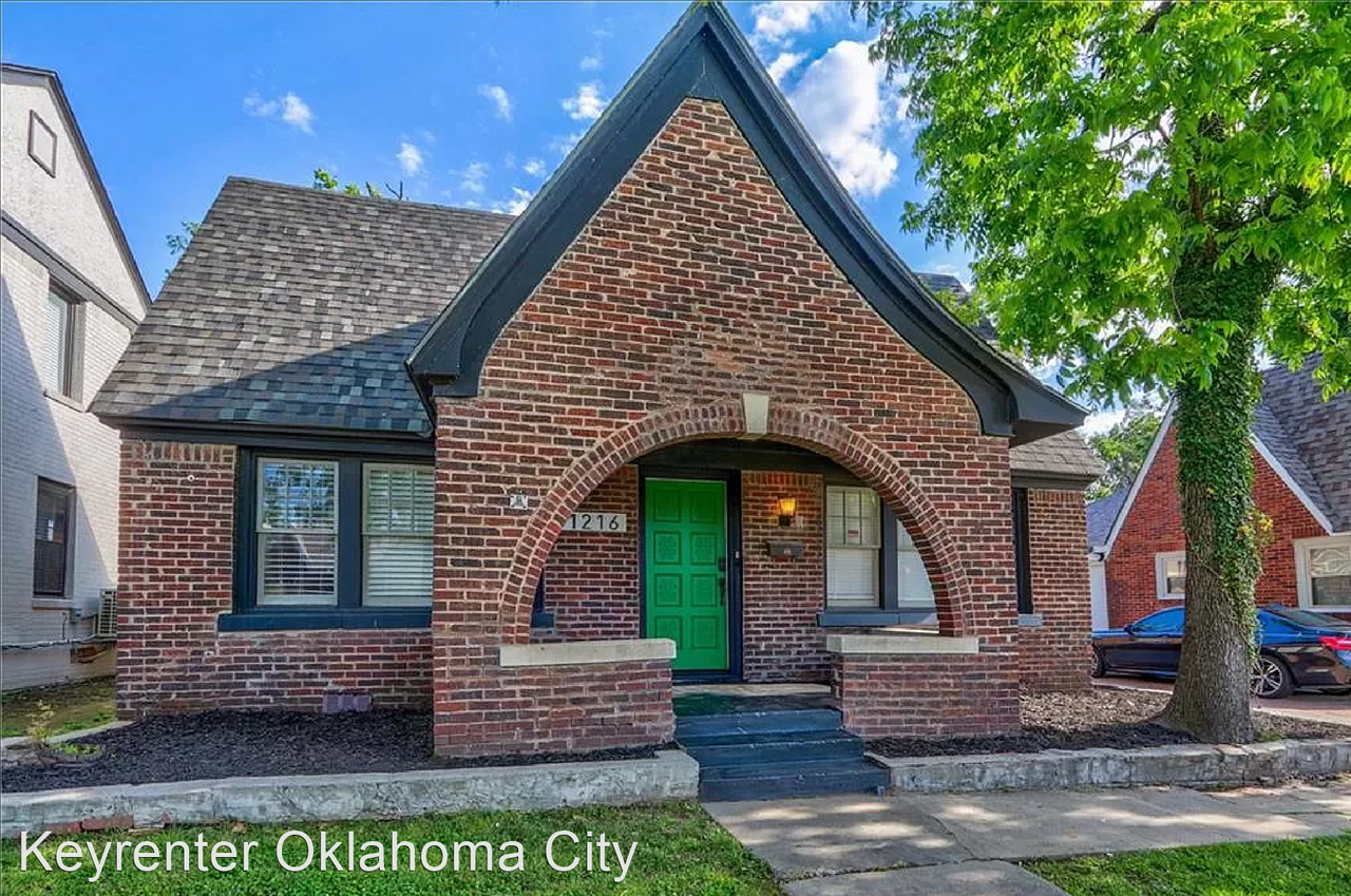 1216 Nw 43rd St - Photo 2 of 32