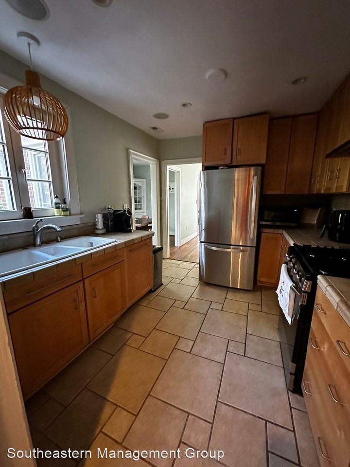 2 Ludwell St - Photo 2 of 29