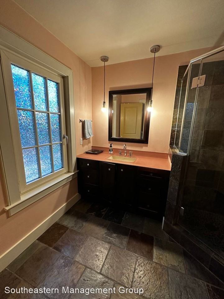 2 Ludwell St - Photo 3 of 29